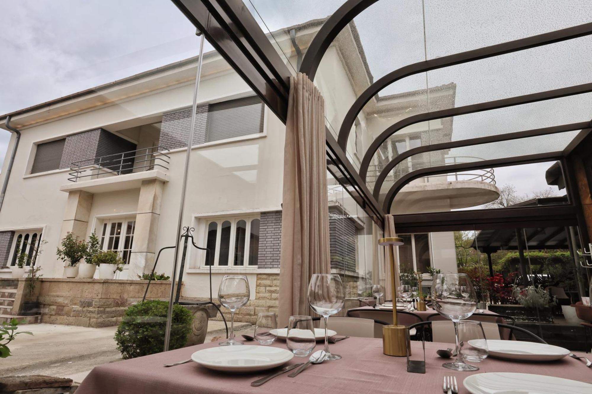 Vila Casablanca - Boutique Hotel & Restaurant ชโคเดอร์ ภายนอก รูปภาพ