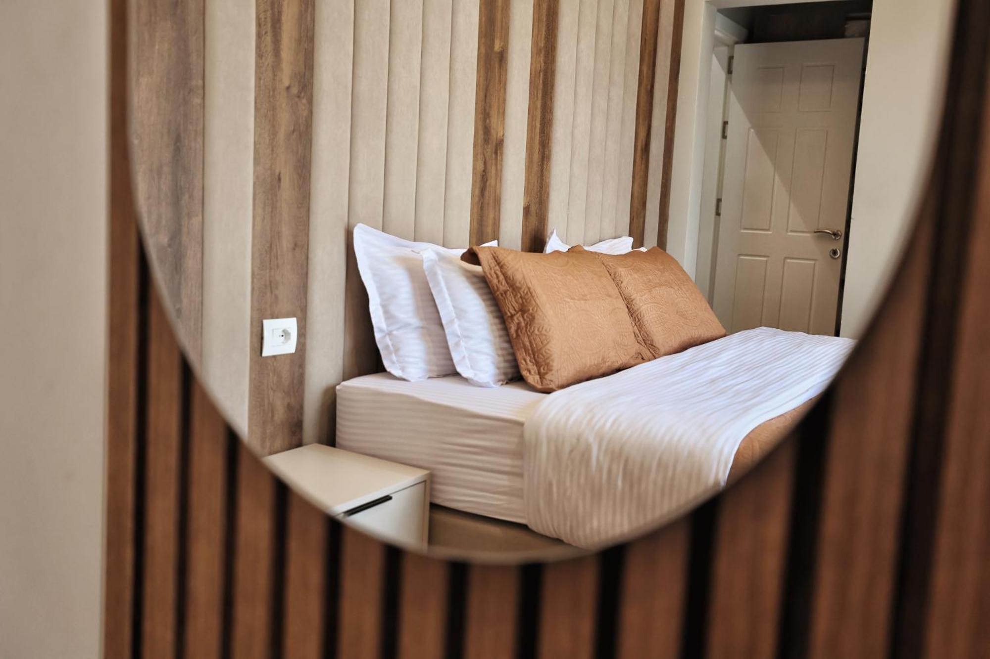 Vila Casablanca - Boutique Hotel & Restaurant ชโคเดอร์ ภายนอก รูปภาพ