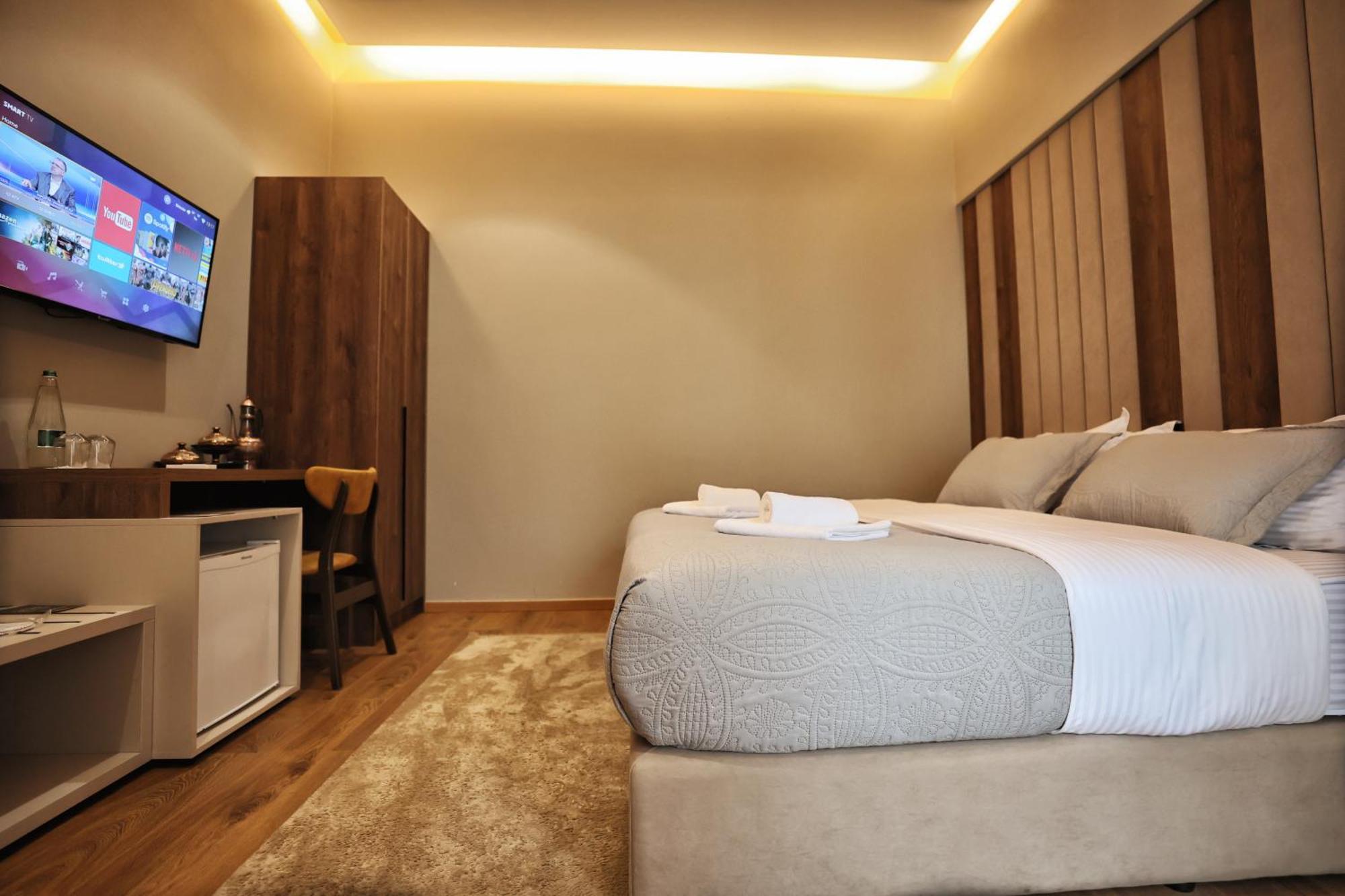 Vila Casablanca - Boutique Hotel & Restaurant ชโคเดอร์ ภายนอก รูปภาพ
