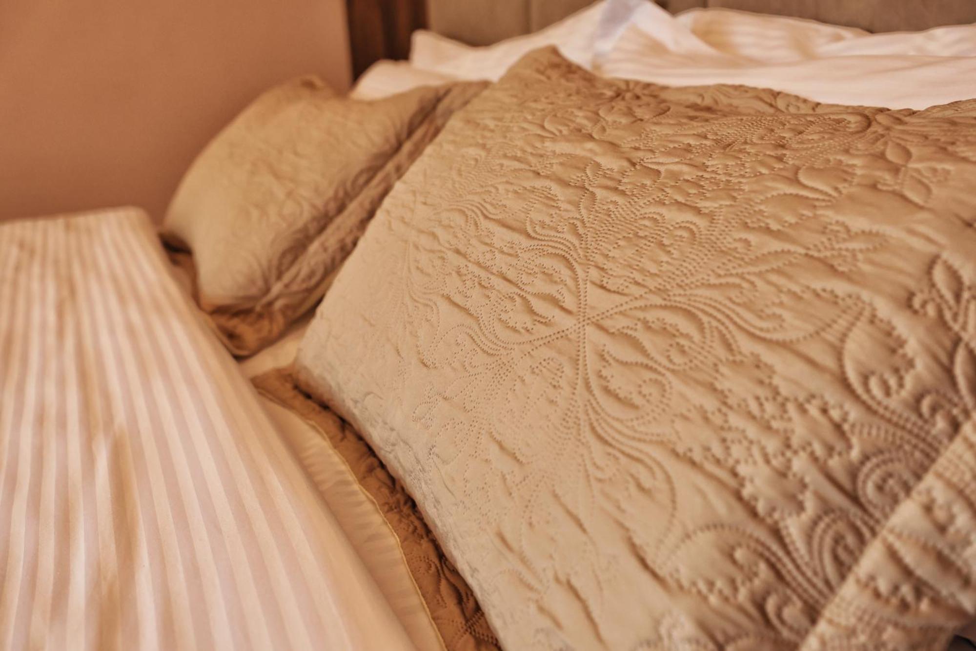 Vila Casablanca - Boutique Hotel & Restaurant ชโคเดอร์ ภายนอก รูปภาพ