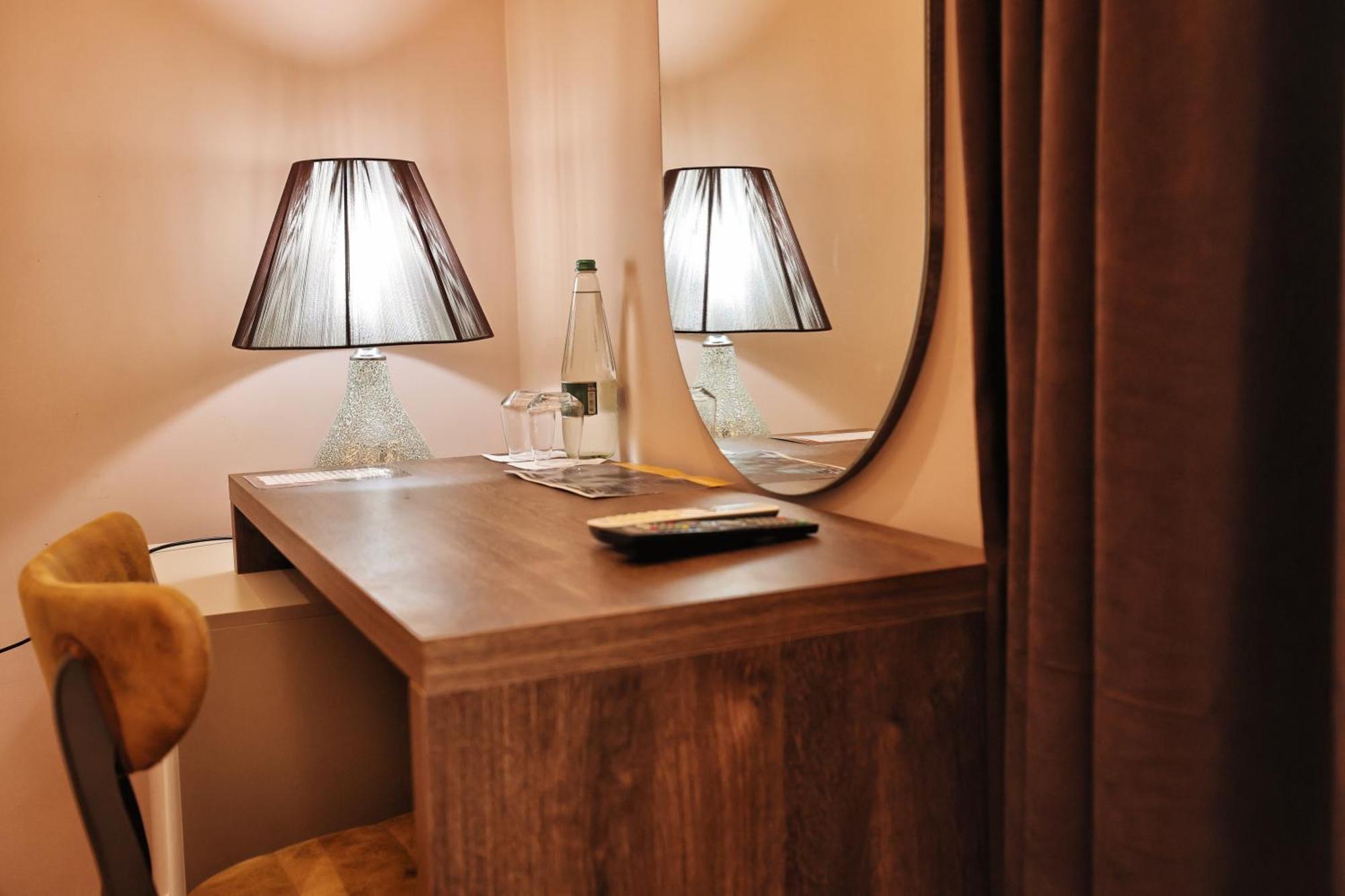 Vila Casablanca - Boutique Hotel & Restaurant ชโคเดอร์ ภายนอก รูปภาพ