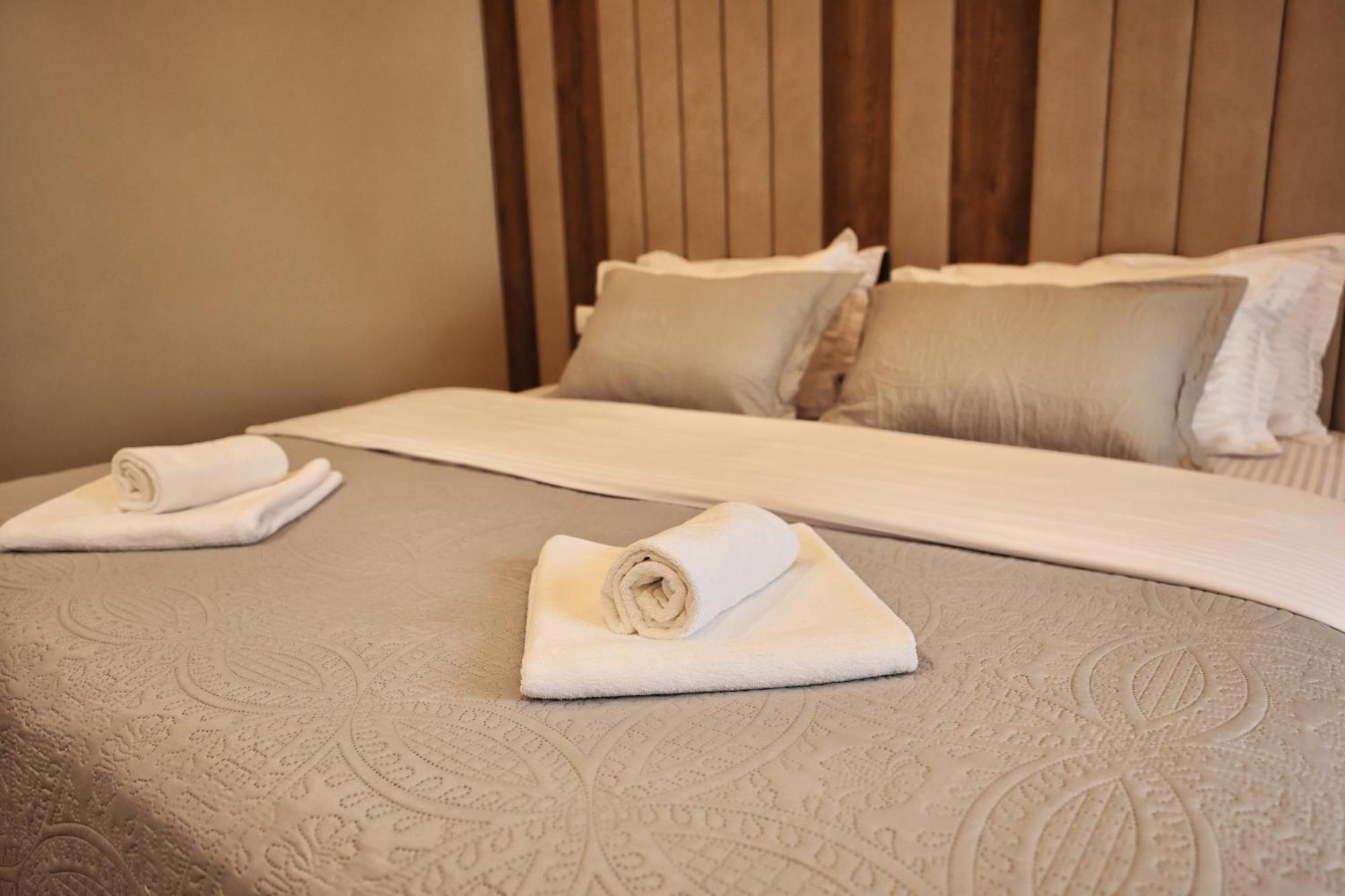 Vila Casablanca - Boutique Hotel & Restaurant ชโคเดอร์ ภายนอก รูปภาพ