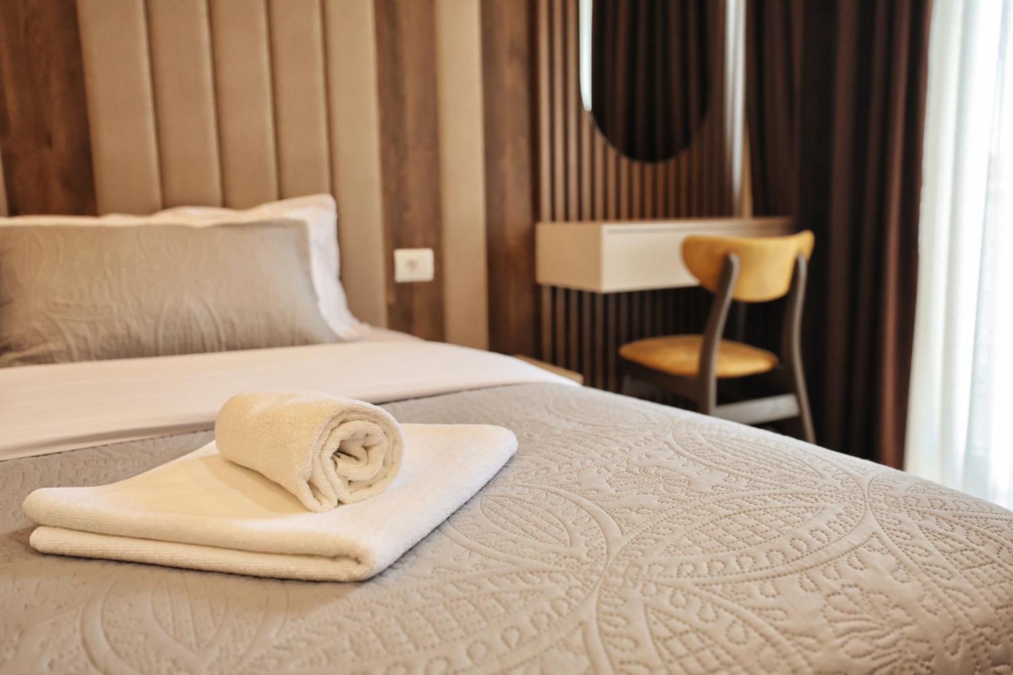 Vila Casablanca - Boutique Hotel & Restaurant ชโคเดอร์ ภายนอก รูปภาพ